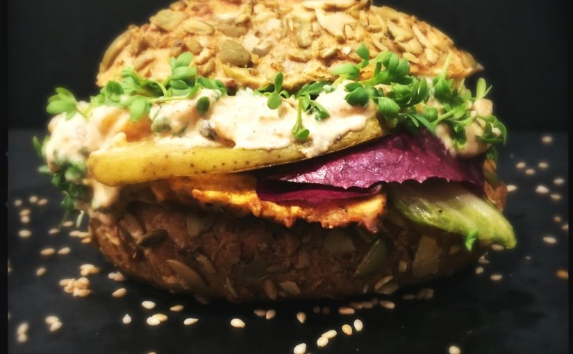 Laserhof Fitness Burger: Bereits eine gute Mahlzeit am Tag steigert Gesundheit, Energie und Wohlbefinden. Dafür ist weder viel Zeit noch Aufwand nötig. Manchmal reichen 10 Minuten. https://galupasvoice.com/fitness-burger/